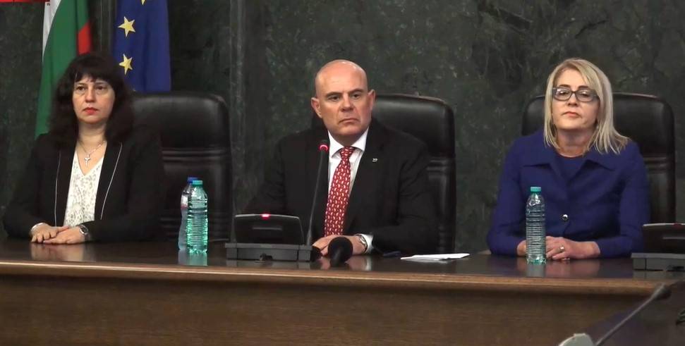  Пресконференция на Иван Гешев 